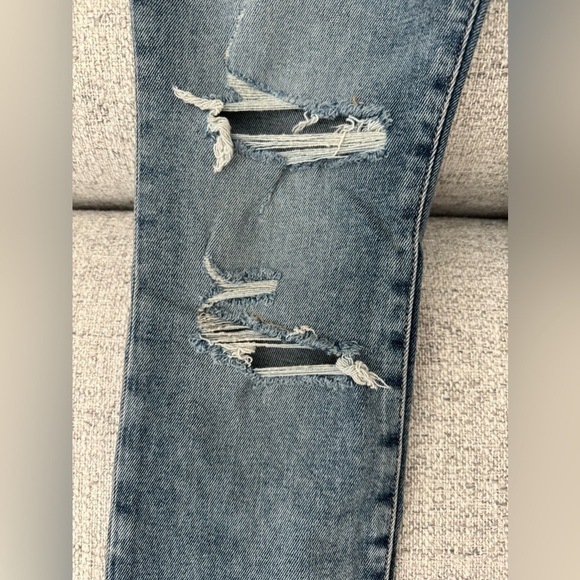 Good American Good Legs Jeans​​​​​​​ - Picture 3 of 6